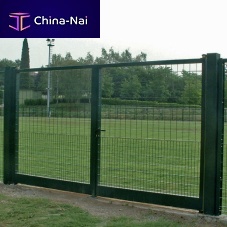 Swing gate LINEA SPORTgalvanised steelelectro-welded steelwire mesh