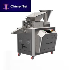 Raviolis combined pasta machine PastryMakwith cutter