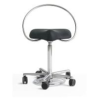 Healthcare facility stool ReForm foot-operateddentalheight-adjustableon casters