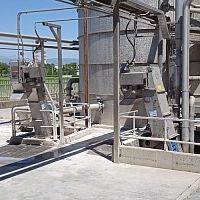 Bar screen for wastewater treatment