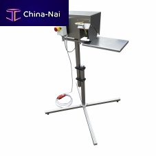 Fish deheading machine 440