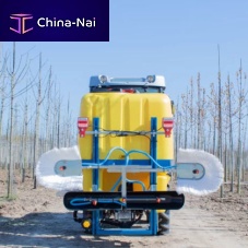 Mounted sprayer for arboriculturepneumaticelectric