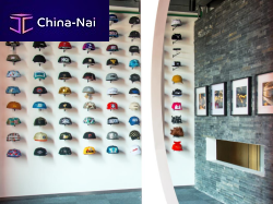 �������� ����� AUNG CROWN