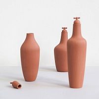 Ceramic carafe terracottasandstone