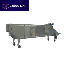 Carrot snipper machine for zucchini