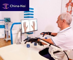 Hand mobility rehabilitation system SINFONIArobotic