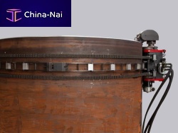 Blade cutting machine for metalbeltbeveling